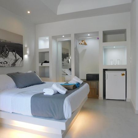 Perissa Beachfront Rooms Extérieur photo
